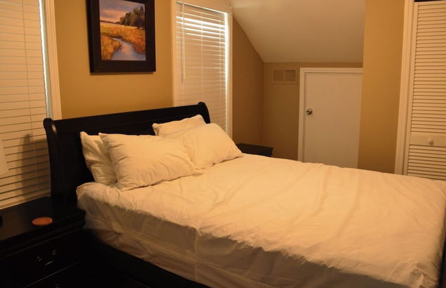 5 BR House Lake Retreat w/ Hot Tub, Sleeps 12 - Foto 18