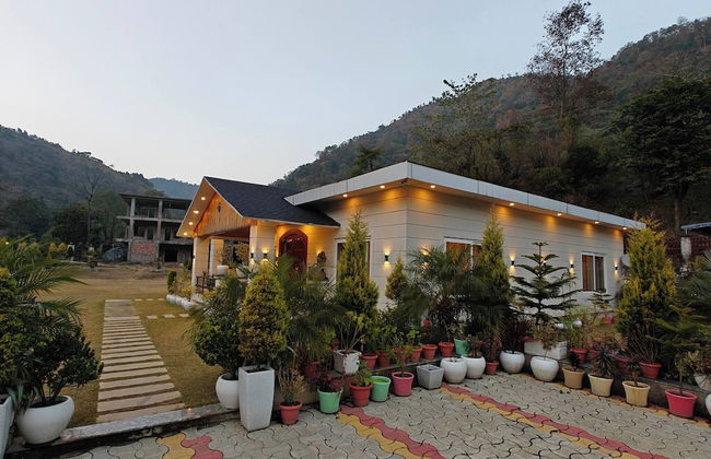 The Paradise - Luxury 3BR Villa Near the Airport in Dehradun - Photo 75