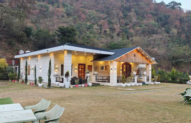 The Paradise - Luxury 3BR Villa Near the Airport in Dehradun - Photo 68