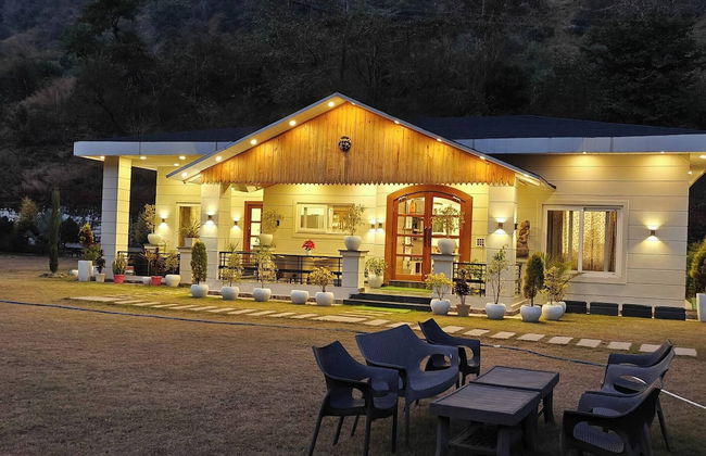 The Paradise - Luxury 3BR Villa Near the Airport in Dehradun - Photo 53