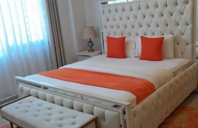 Lux Suites Jumbo Apartments kisumu - Photo 1