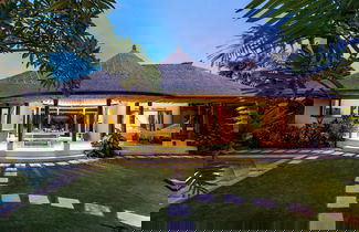 Foto 1 - Kubu Cempaka Kuning