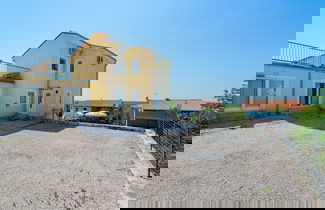 Foto 1 - Pretty Villa With View
