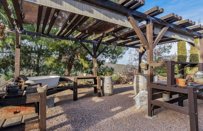 Hilltop Estate w/ Pool, Hot Tub, Fire Pit, Views Cleveland Vista by Avantstay - Foto 7