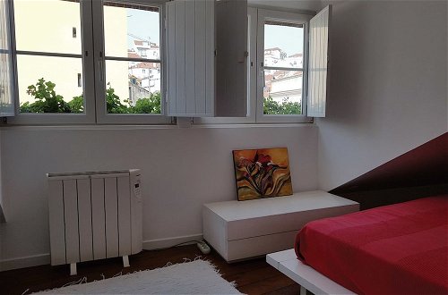 Photo 2 - Stylish Lisbon Apartment in Alfama