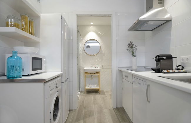 NQN Aparts & Suites Madrid - Photo 25