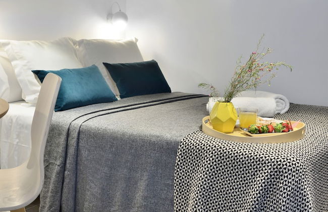 NQN Aparts & Suites Madrid - Photo 5
