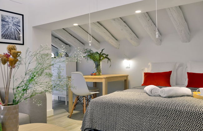 NQN Aparts & Suites Madrid - Photo 4