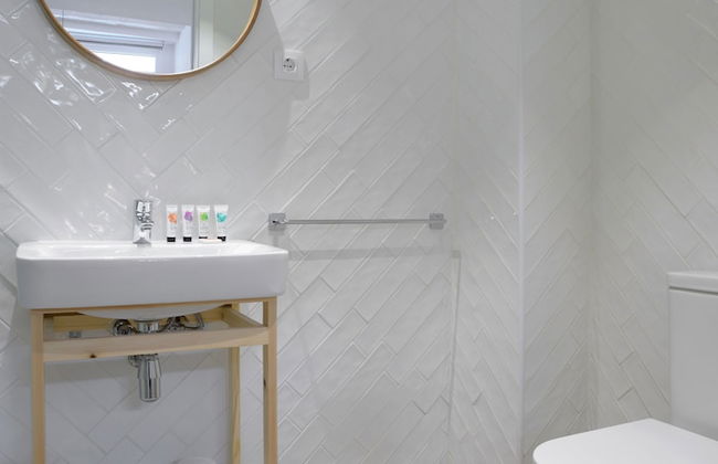 NQN Aparts & Suites Madrid - Photo 41
