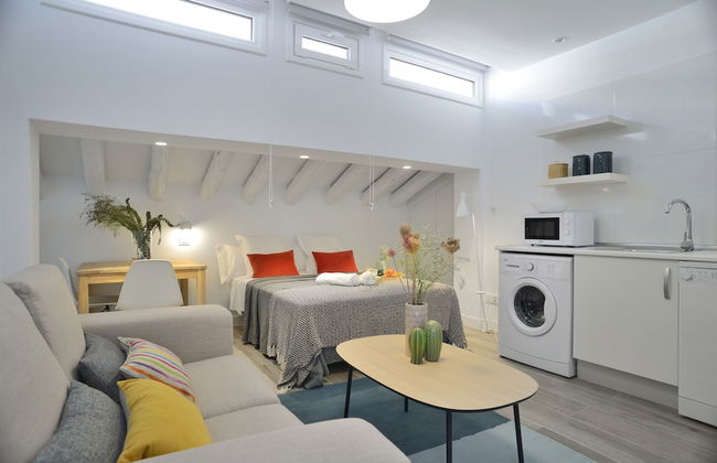 NQN Aparts & Suites Madrid - Photo 8
