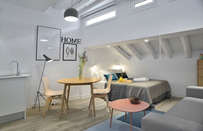 NQN Aparts & Suites Madrid - Photo 3