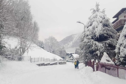 Photo 12 - Apartment Immersed in the Snow Near ski Resorts