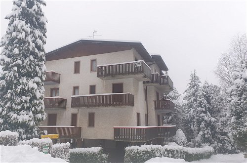 Photo 1 - Apartment Immersed in the Snow Near ski Resorts