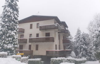 Photo 1 - Apartment Immersed in the Snow Near ski Resorts