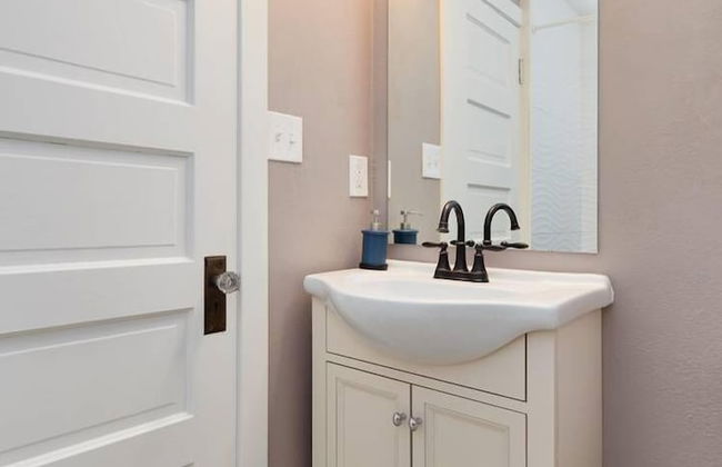 2BR Olympic Center Downtown - Foto 19