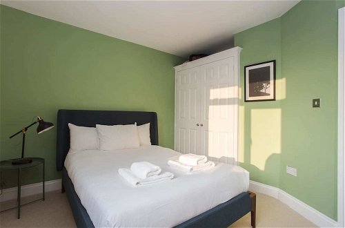 Photo 3 - Lovely 2 Bedroom Flat Near Whitechapel Station