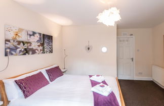 Photo 2 - Mycosy Lorimer 17