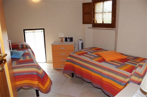 Photo 2 - Wonderful private villa for 4 people with WIFI, pool, A/C, TV, terrace and parking