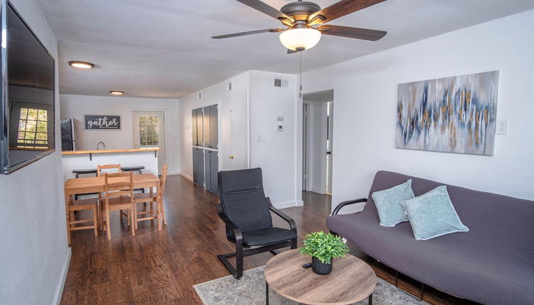 Photo 1 - Explore Pearl 2br/2ba Near DT and Riverwalk