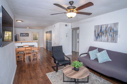 Photo 1 - Explore Pearl 2br/2ba Near DT and Riverwalk