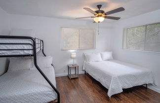 Photo 3 - Explore Pearl 2br/2ba Near DT and Riverwalk