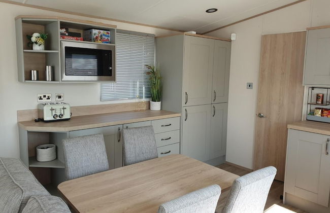 The Sea Breeze - Captivating Caravan in Camber - Foto 4