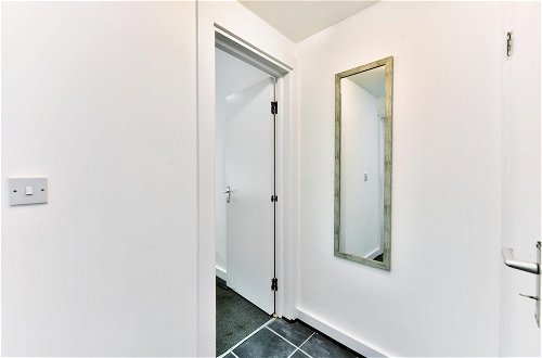 Photo 9 - West Ealing SVD Apt. - 2 Bedroom 2 Bath