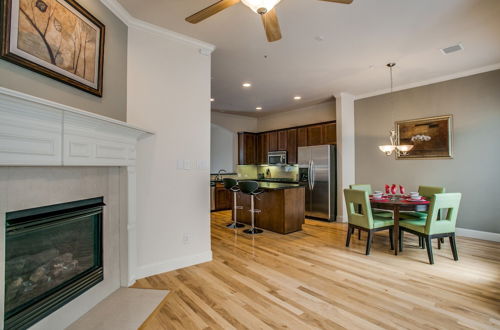 Photo 12 - Stylish 3 bedroom Town Home at shops at