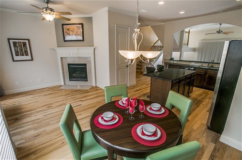 Foto 5 - Stylish 3 bedroom Town Home at shops at