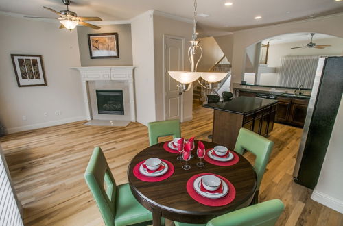 Photo 5 - Stylish 3 bedroom Town Home at shops at