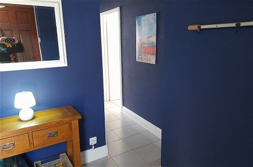 Foto 4 - Cosy Apartment Close to Tunnels Beaches
