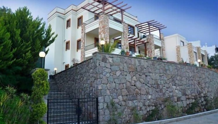 Photo 1 - Liona Residence