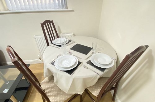 Photo 5 - Beautiful 1-bed Apartment in Stockton-on-tees