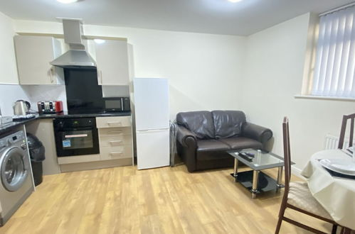 Photo 11 - Beautiful 1-bed Apartment in Stockton-on-tees