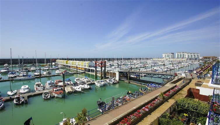 Photo 1 - Britannia Harbour View Parking by Brighton Holiday Lets
