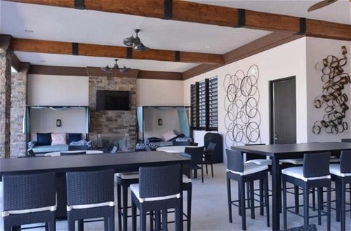 Foto 21 - Fabulous Single Home w/ Pool at Solterra Resort