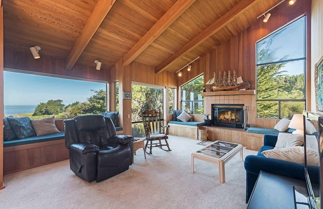 Viglione Fireplace, Hot Tub, & Ocean Views - Foto 9
