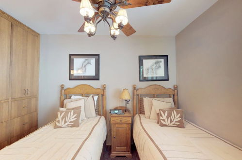 Photo 11 - Tamarack Townhomes - CoralTree Residence Collection