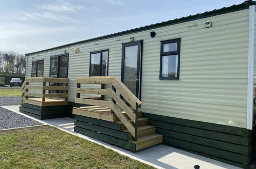 Photo 11 - Charming two Bedroom Static Caravan in Whithorn