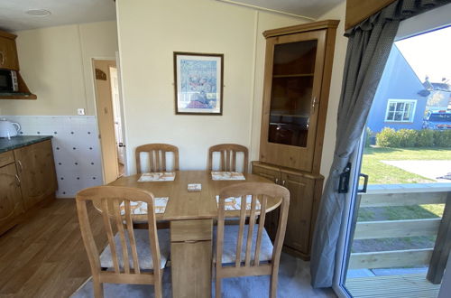 Photo 4 - Charming two Bedroom Static Caravan in Whithorn