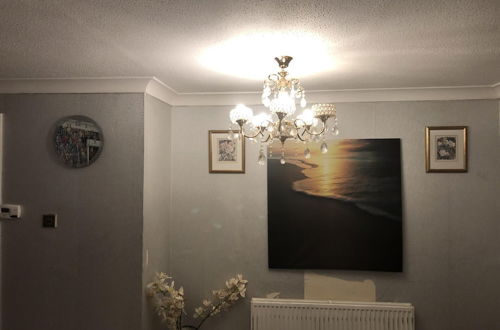 Photo 12 - Nice 3-bed House in Farnham Royal Slough