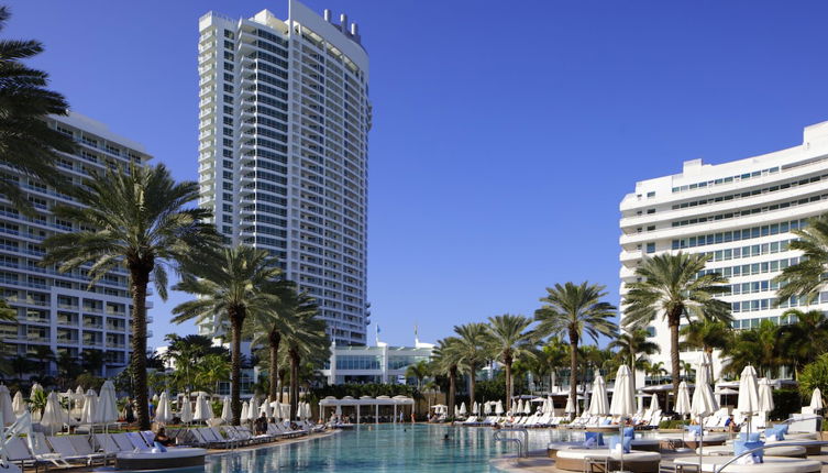 Photo 1 - Fontainebleau Miami Beach Private Luxury Suites