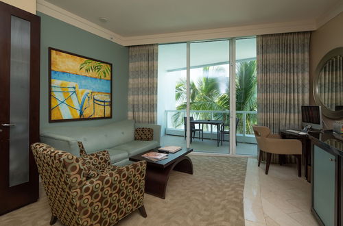 Photo 22 - Fontainebleau Miami Beach Private Luxury Suites