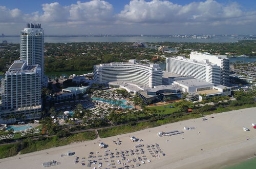 Photo 76 - Fontainebleau Miami Beach Private Luxury Suites