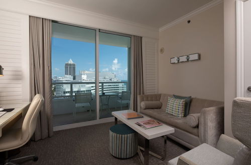 Photo 3 - Fontainebleau Miami Beach Private Luxury Suites