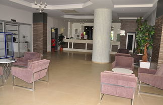 Photo 2 - Vega Green Apart Hotel