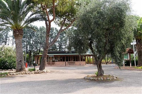 Photo 2 - Villaggio Camping Parco Degli Ulivi