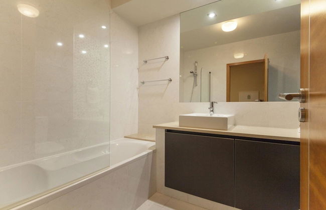 B27 - Luzbay 2 Bed Apartment - Foto 48