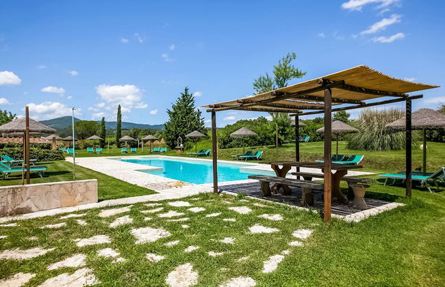 Farmhouse in Montescudaio with Shared Pool near Sea & Park - Foto 15