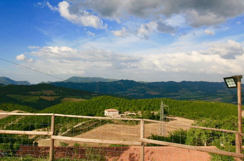 Foto 13 - Farmhouse With a Magnificent Panorama, Swimming Pool, Near Cagli